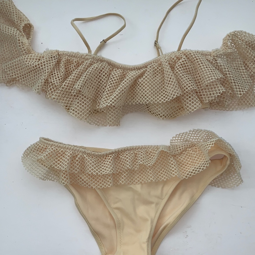 Off the shoulder net swimmy in yellow